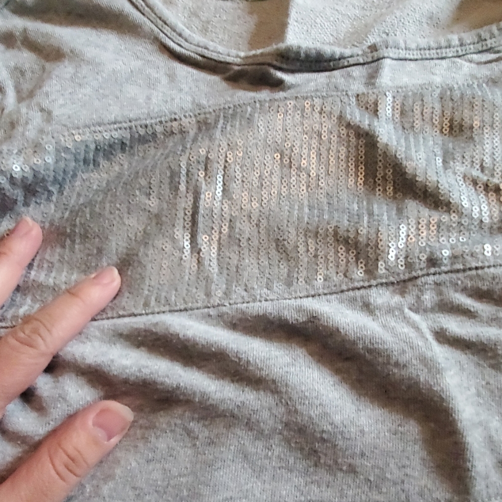 Shirt - Picture 2 of 4